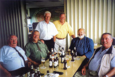 Treffen der Alterskameraden im Gerätehaus am Wasserturm - Juli 2002