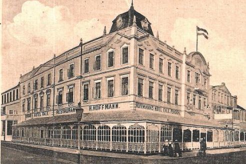 Das jüdische Hotel Falk der Familie Hoffmann an der Ecke Bismarck-/Roonstraße.
