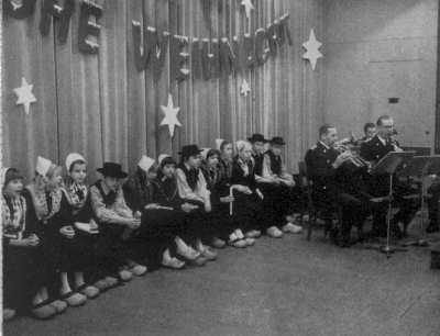 AWO Altennachmittag mit Feuerwehr und Heimatverein AWO Altennachmittag mit Feuerwehr und Heimatverein